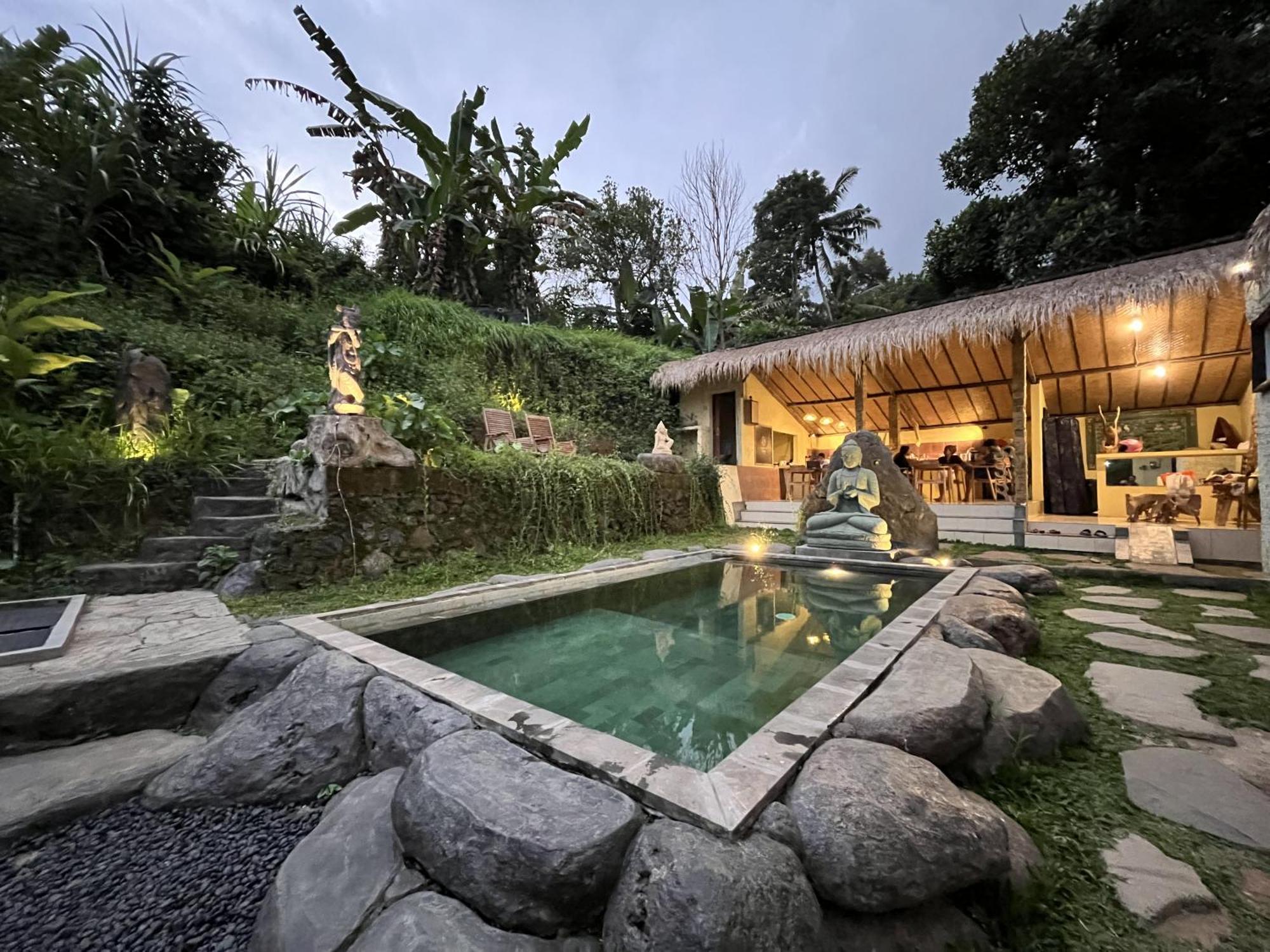 ホテル Bamboo Oasis ウブド エクステリア 写真