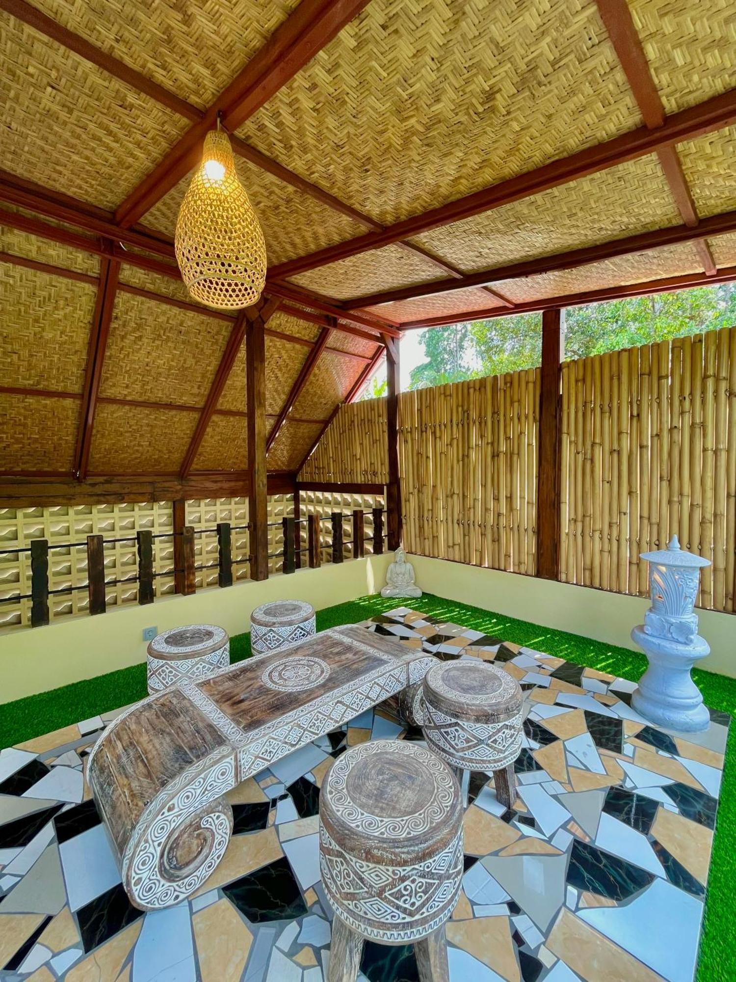 ホテル Bamboo Oasis ウブド エクステリア 写真