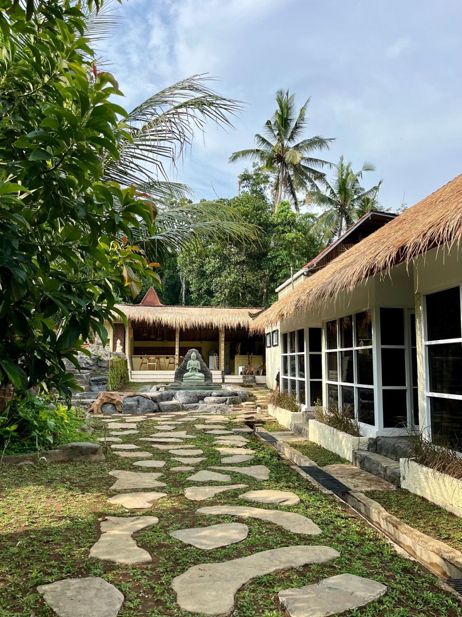 ホテル Bamboo Oasis ウブド エクステリア 写真